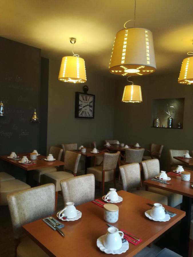 France Hotel Niort Esterno foto
